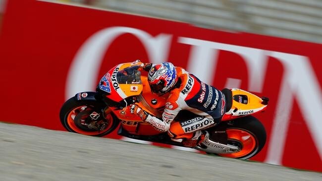 Valencia: Stoner beffa Spies!