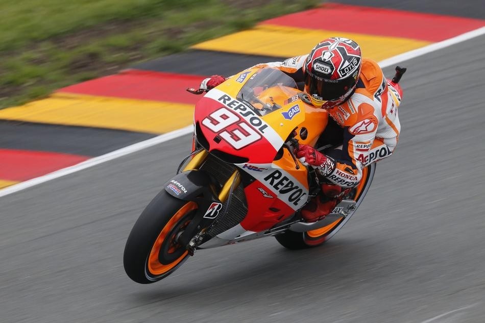 MotoGP: Marc Marquez domina in Germania