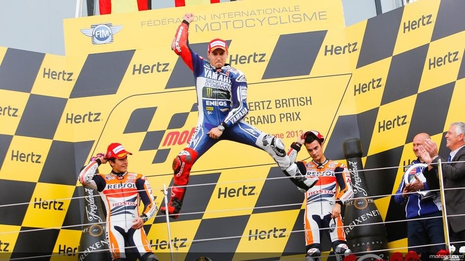 MotoGP: Lorenzo batte Marquez a Silverstone