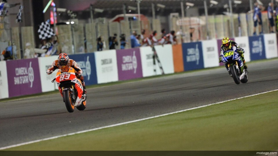 MotoGP Qatar: Marquez vince e batte Rossi
