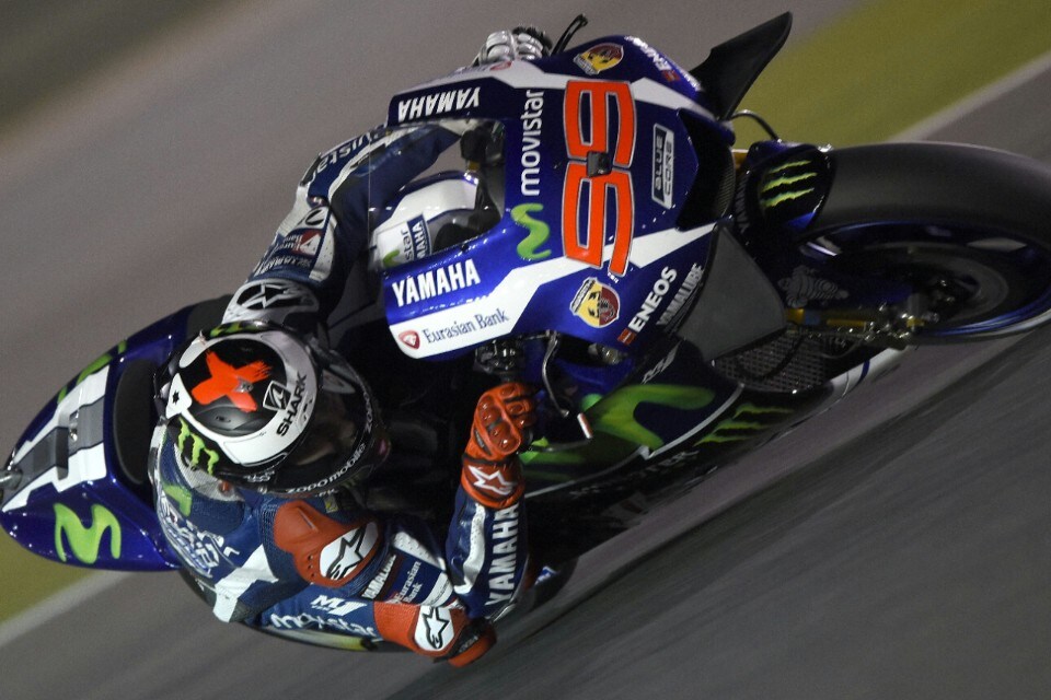MotoGP, Losail: Lorenzo riparte in pole. Marquez in scia. Rossi 5°