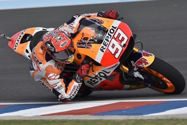 MotoGP Argentina: Marquez in pole, Rossi e Lorenzo alle costole