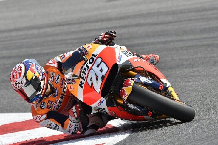 MotoGP Misano: Pedrosa beffa Rossi e Lorenzo. Marquez giù dal podio