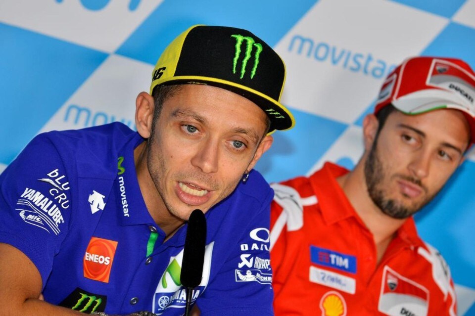 MotoGP Aragon: Valentino Rossi c'è, ma è solo 20° nelle libere