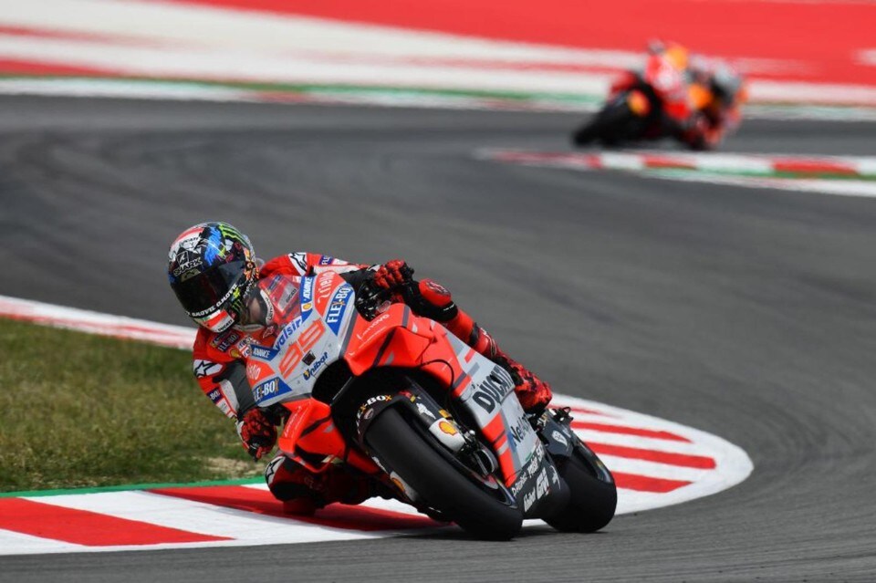 MotoGP Barcellona: Lorenzo vince ancora