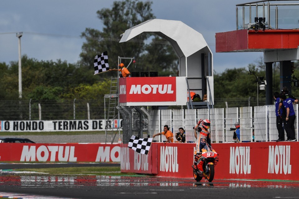 MotoGP Argentina: la fuga di Marquez, il ritorno di Rossi