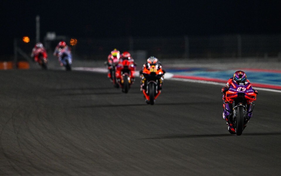 MotoGP Qatar: la prima Sprint 2024 è di Jorge Martin 