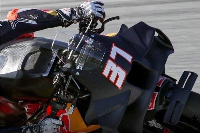 MotoGP test Barcellona: Alex Marquez mette tutti in riga