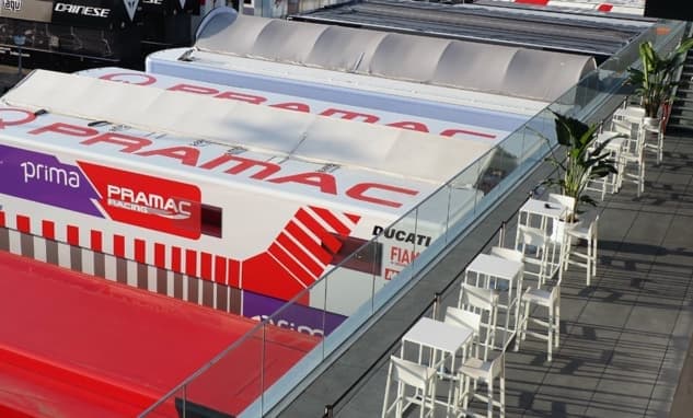 Dentro il paddock: tra immaginazione e realtà