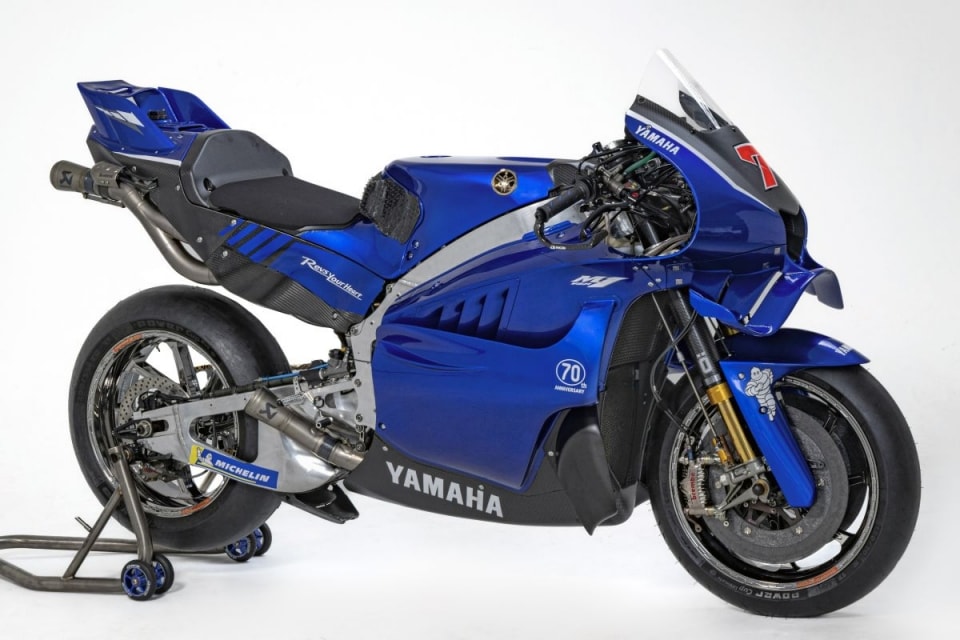 Yamaha, addio al quattro cilindri in linea