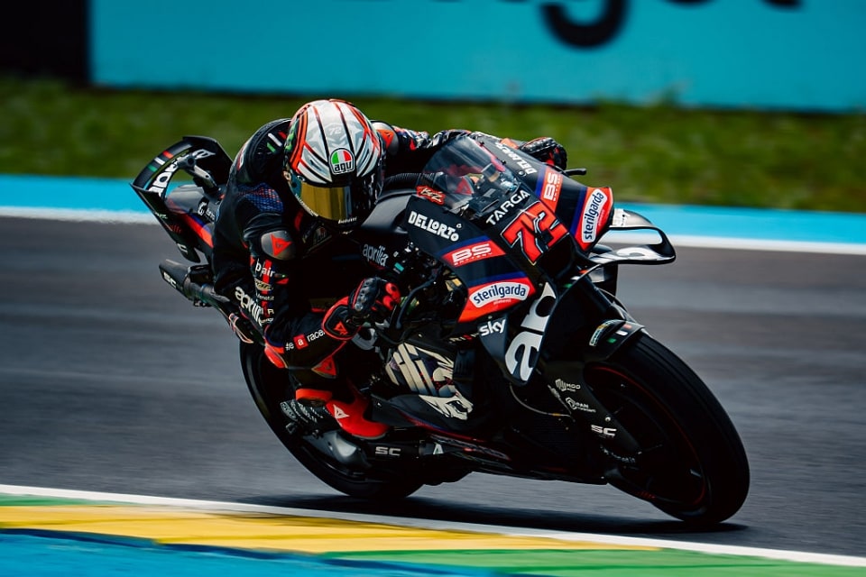 Con Aprilia e Bezzecchi il GP del Brasile si tinge d'azzurro