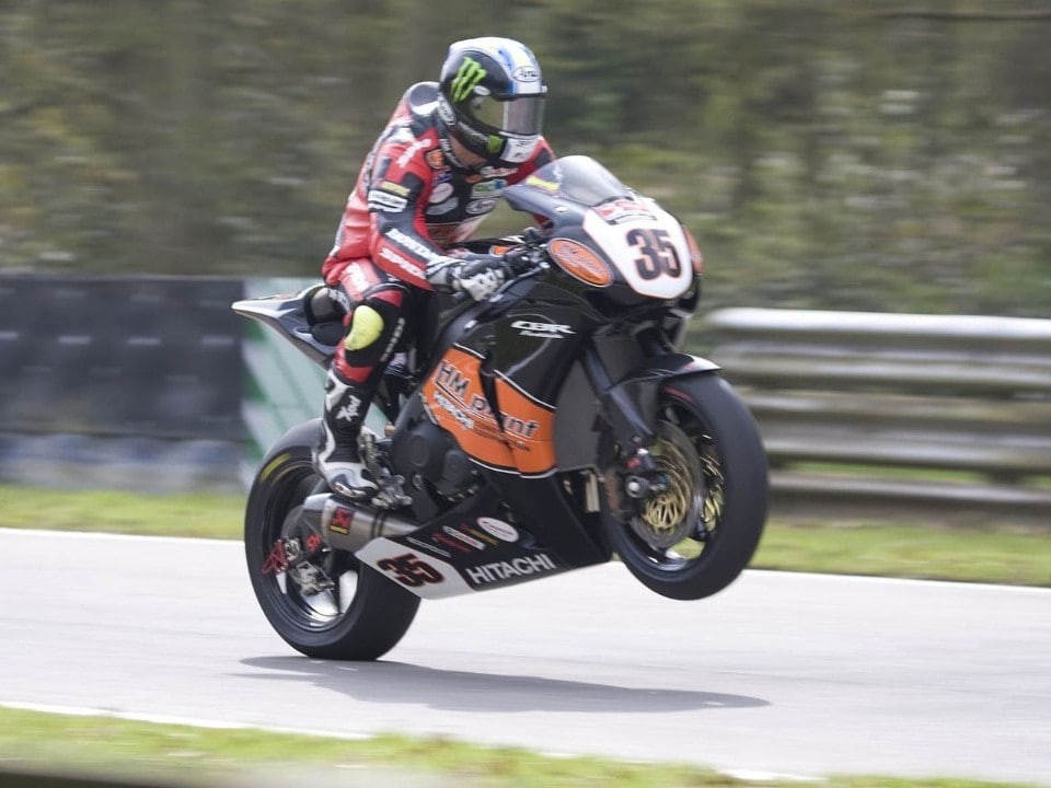 Cal Crutchlow: la storia completa, dagli esordi alla MotoGP 