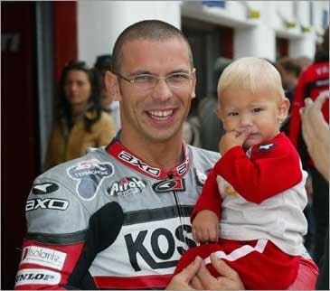 Pedercini inaugura il suo fans club