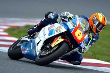 Magny Cours Q1: Haga sferra l’attacco