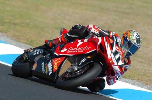 Q1 Vallelunga: Corser beffa Bayliss