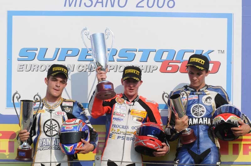 Misano Q2: la pole a un Corser straordinario