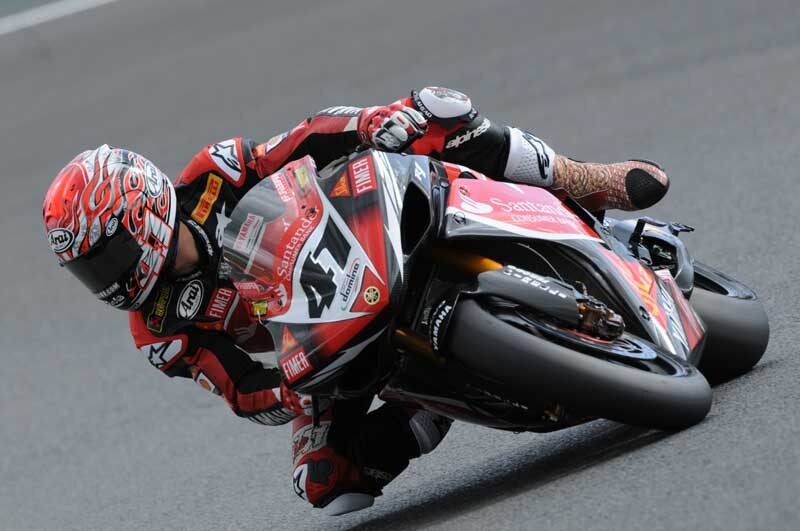 SBK: pochi giri, Haga davanti, poi stop