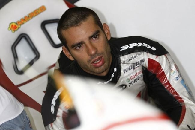 Melandri alla Yamaha SBK
