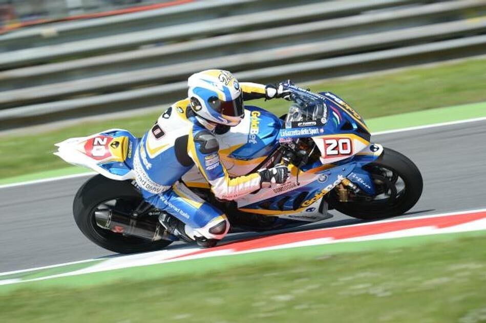 1000 SSTK Q1: Barrier "in" con la pole "out" con la caduta