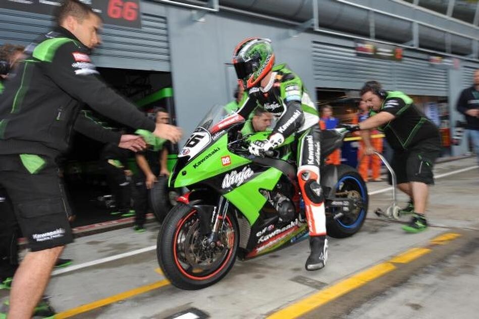 Sbk Gara 1: Prova cancellata per pioggia!