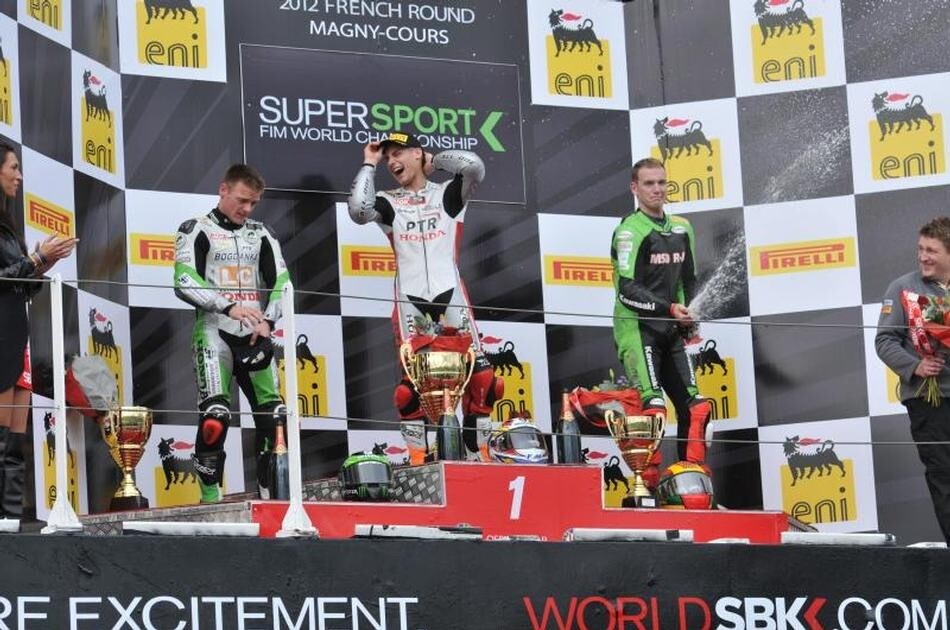 600 Supersport Magny Cours: Cluzel e Francia..alè!