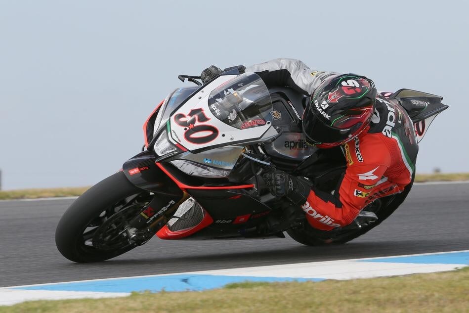 SBK: Guintoli firma la prima Superpole 2014
