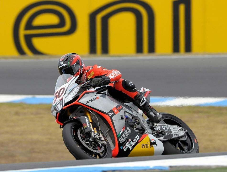 SBK: Guintoli vince gara 2 a Phillip Island