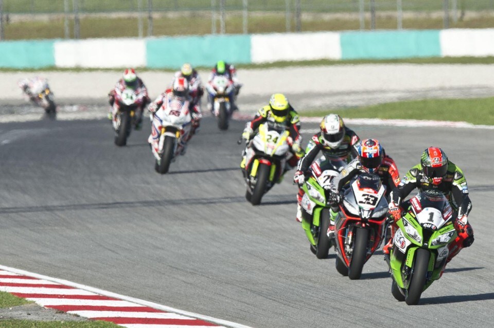 SBK Misano: coppie bollenti in Riviera