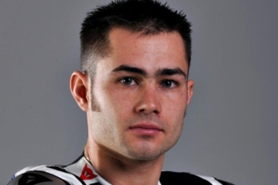 SBK: Leon Haslam con Aprilia nel 2015