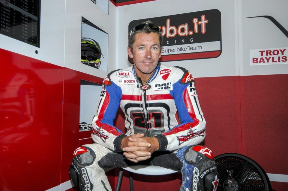 SBK: Troy Bayliss l’avventura con Ducati continua