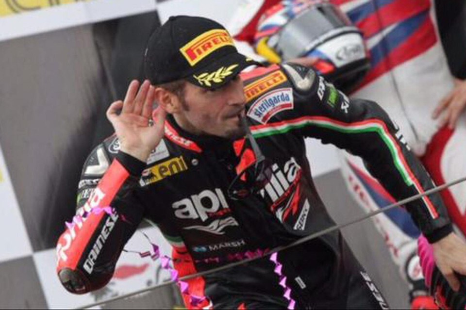 SBK Misano: Max Biaggi non sfuggirà alle telecamere