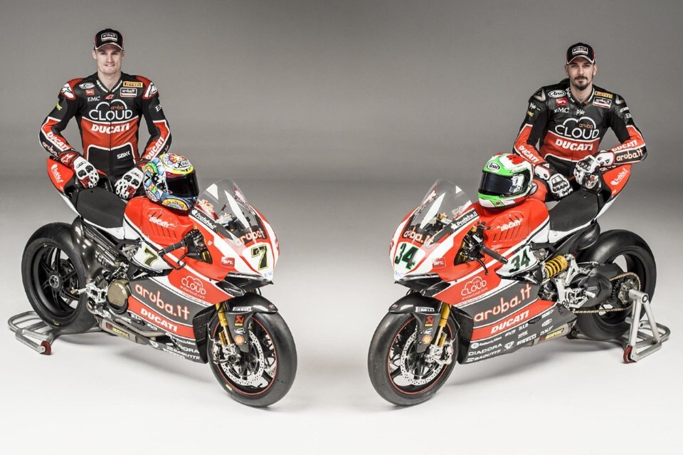 SBK: Ducati conferma Davies e Giugliano per il 2016