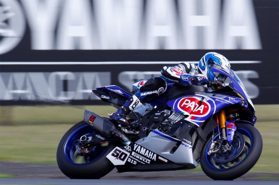 SBK Phillip Island FP: Guintoli suona la carica