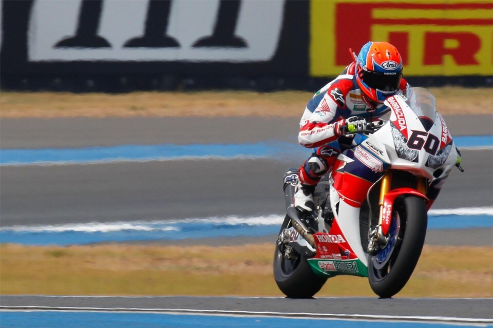 SBK Thailandia: van der Mark prende il comando