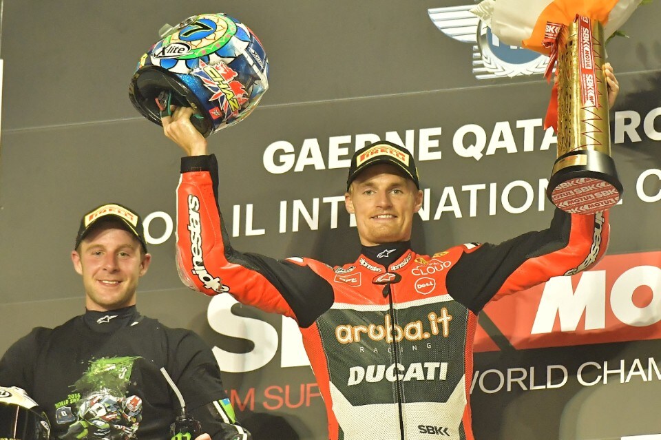 SBK Qatar: zampata finale di Davies. Rea fa un regalone a Sykes