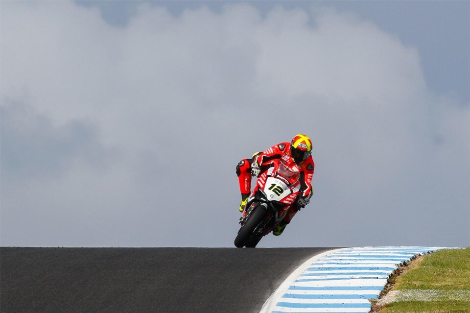 SBK Test Phillip Island/1: Fores comanda