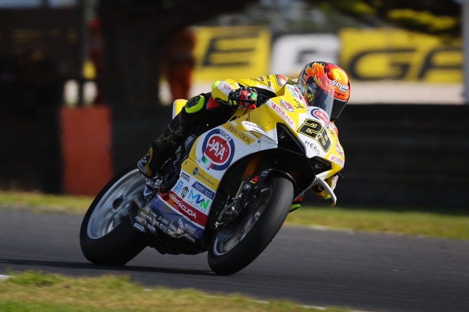 WorldSBK Australia: Bulega imprendibile a Phillip Island