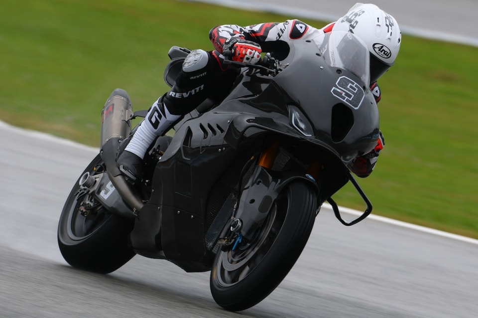 La pioggia rovina la prima giornata dei test SBK a Jerez