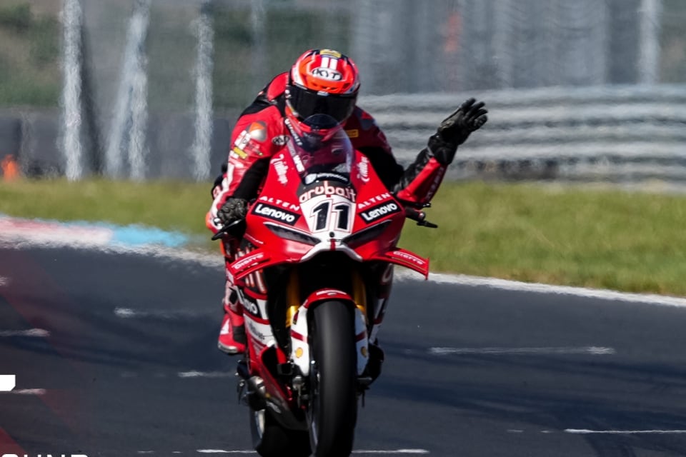 WorldSBK Balaton: Bulega imprendibile, 16 vittorie di fila!