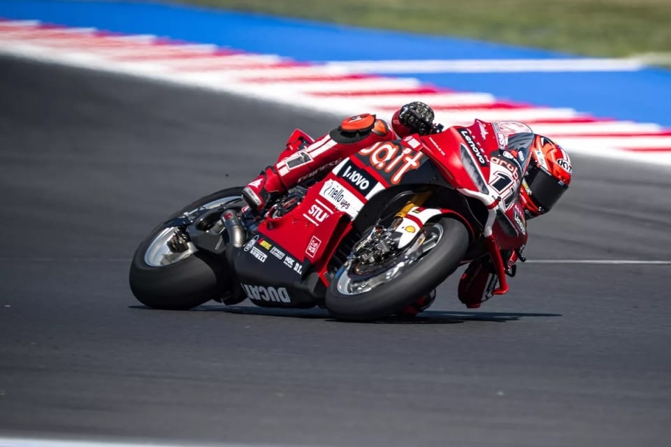 WorldSBK Misano: Bulega devastante in Gara 1