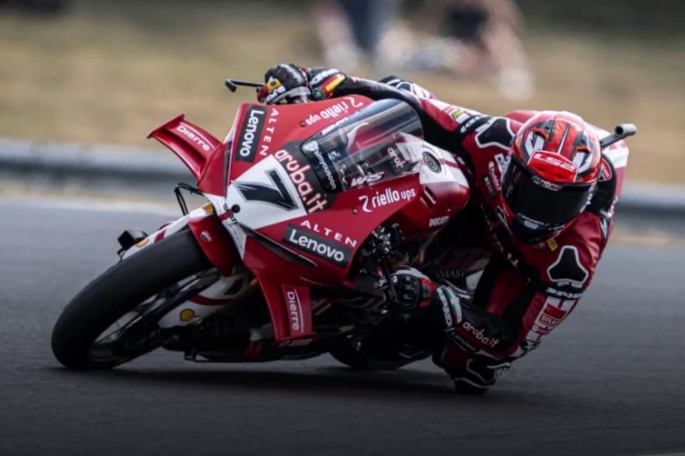 WorldSBK Donington: arriva la prima (spettacolare) vittoria di Lecuona in Gara 1