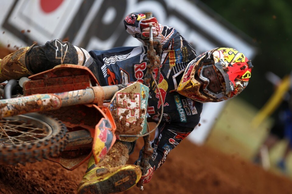 Mondiale MXGP - GP Brasile. Cairoli mundial