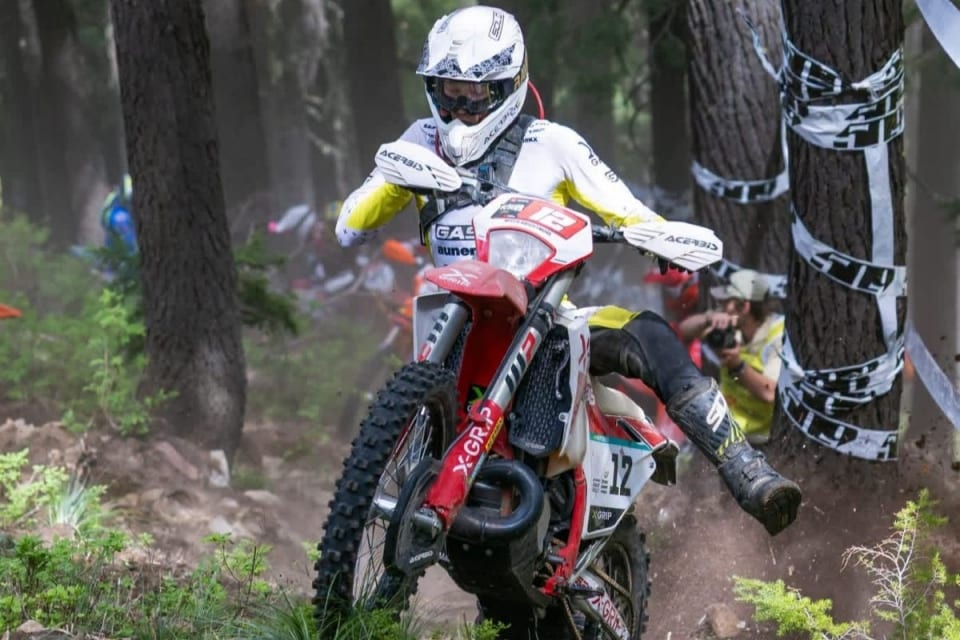Colpo grosso di Mitch Brightmore che vince il Silver Kings Hard Enduro