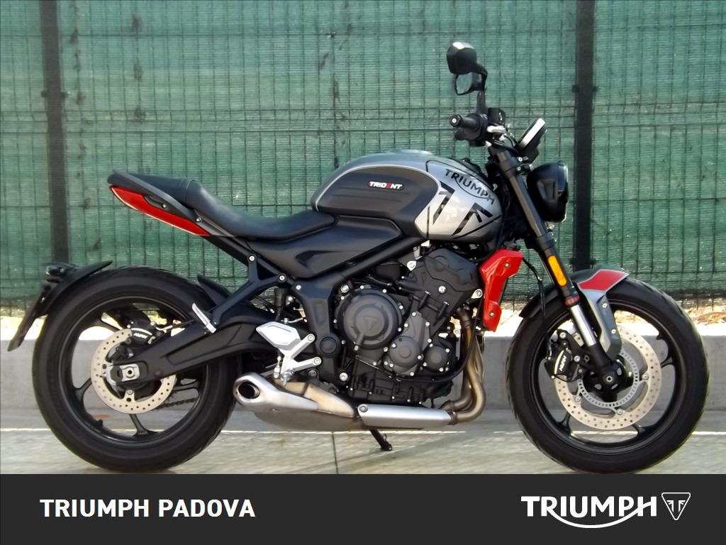 triumph trident 660 cena