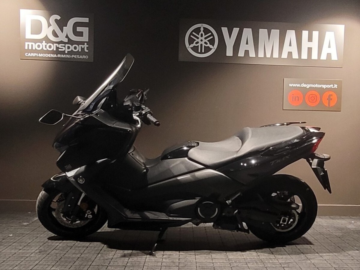 Yamaha T Max 530 SX ABS Sport Edition Prezzo, Scheda tecnica e Foto -  Dueruote