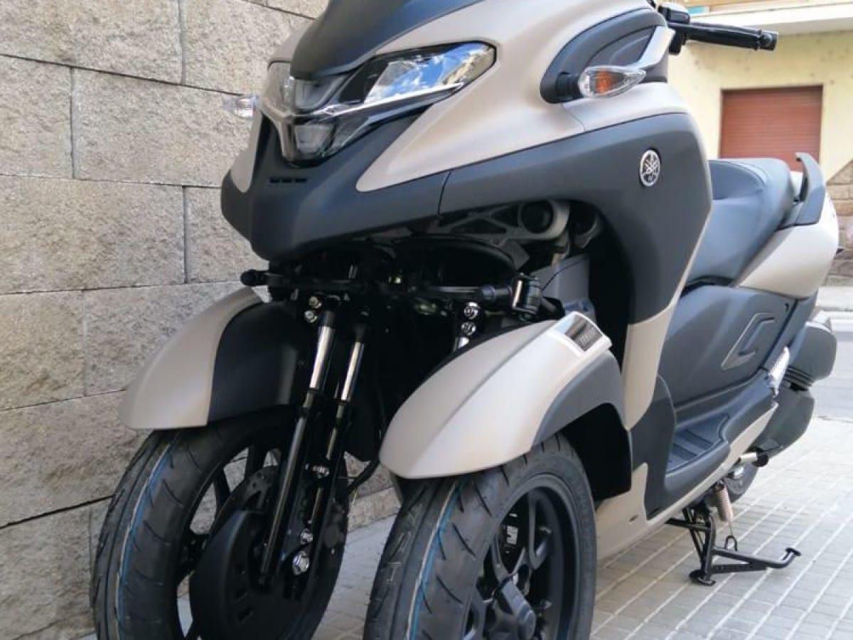 Motor Yamaha Ruote 300 Piaggio 300 Scooter Usati Tre Ruote Piaggio